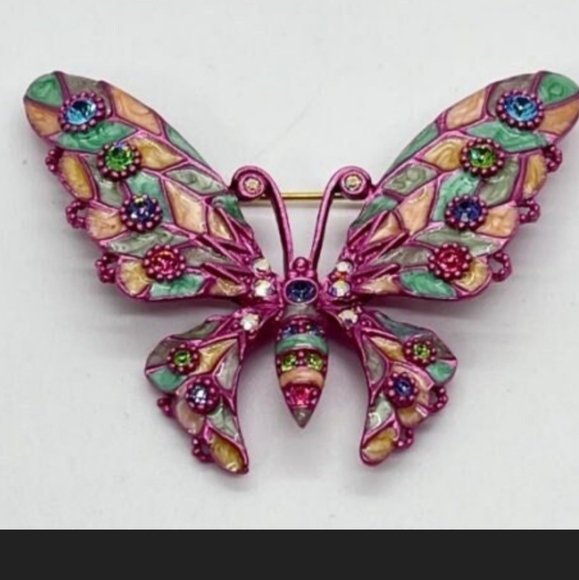 VINTAGE JOAN RIVERS CLASSICS COLLECTION BUTTERFLY BROOCH - Picture 2 of 7